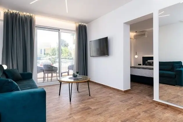 Deluxe Stüdyo Süit