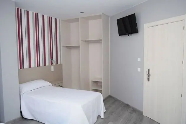 Büyük Yataklı Tek Kişilik Oda, 1 Çift Kişilik Yatak