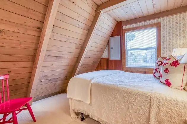 Ev, 1 Çift Kişilik Yatak (Sister's Beach Retreat)