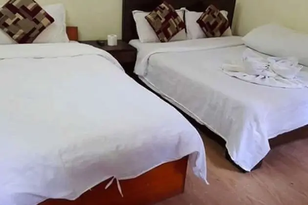 Ortak Ranzalı Oda, Ortak Banyo