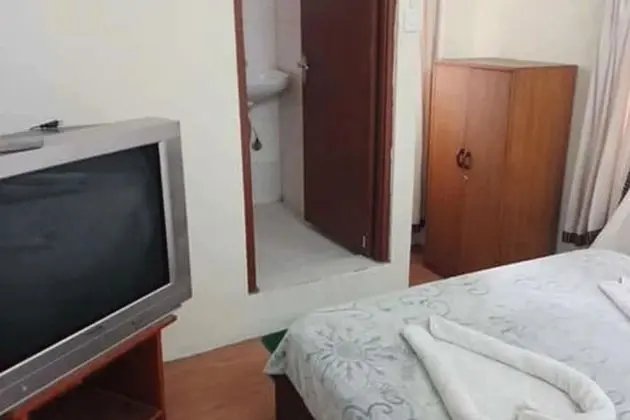 Ortak Ranzalı Oda, Ortak Banyo