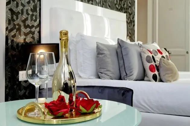 Deluxe Tek Büyük Yataklı Oda