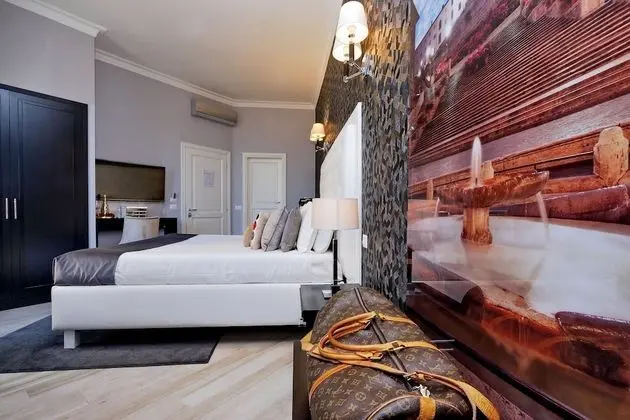 Standard Tek Büyük Yataklı Oda