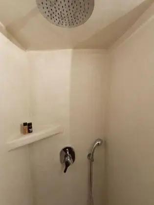 Ev