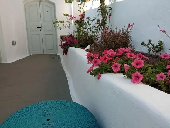 Ev