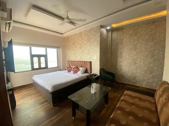 Family Tek Büyük veya İki Ayrı Yataklı Oda, Birden Çok Yatak, Balkon
