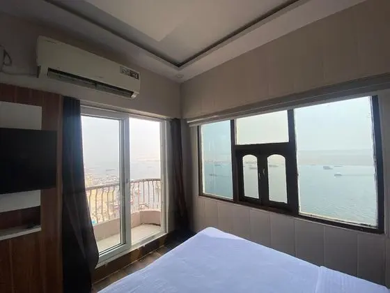 Family Tek Büyük veya İki Ayrı Yataklı Oda, Birden Çok Yatak, Balkon