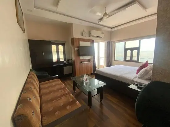 Family Tek Büyük veya İki Ayrı Yataklı Oda, Birden Çok Yatak, Balkon