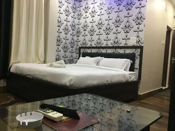 Family Tek Büyük veya İki Ayrı Yataklı Oda, Birden Çok Yatak, Balkon