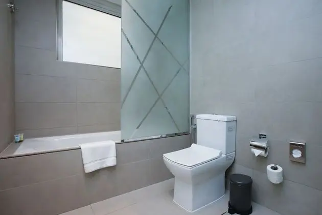 One Bedroom Emperor