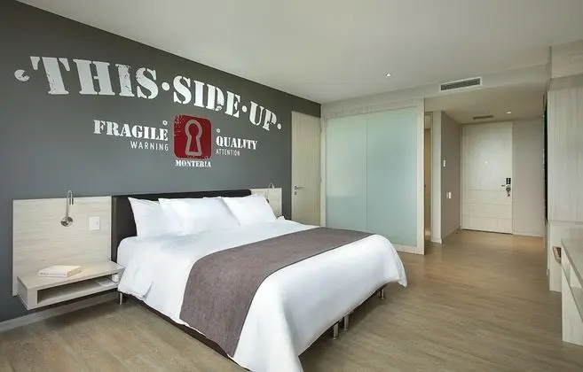 Business Çatı Katı (Loft)