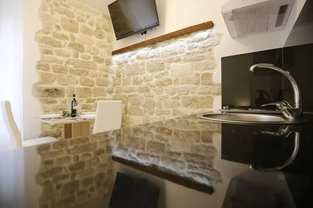 Studio Apartment Nina, City View