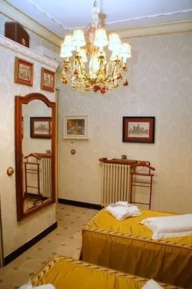 Deluxe Tek Büyük veya İki Ayrı Yataklı Oda