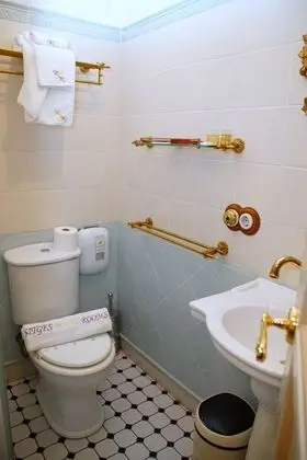 Deluxe Tek Büyük Yataklı Oda