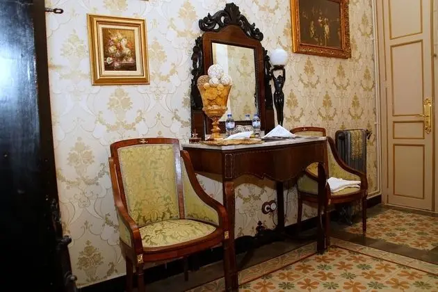 Standard Tek Büyük Yataklı Oda