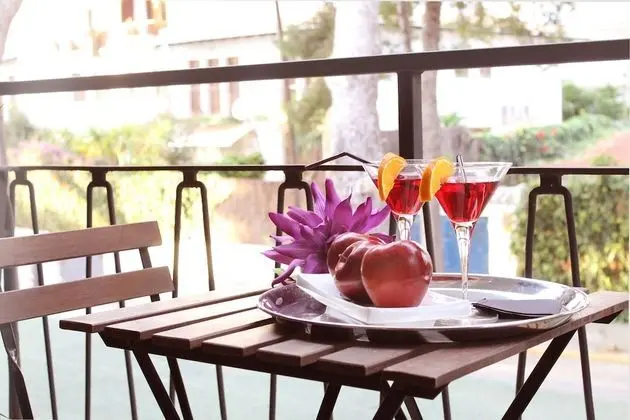 Tek Kişilik Oda, 1 Çift Kişilik Yatak, Balkon