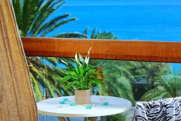 Double or Twin Room with Sea View