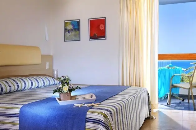 Maisonette Two-Bedroom with Pool View