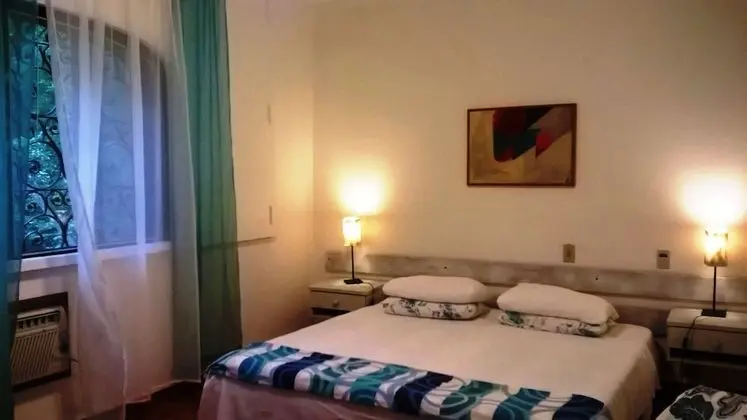 Tek Büyük Yataklı Oda (Vista para a floresta)