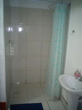 Basic Tek Büyük veya İki Ayrı Yataklı Oda