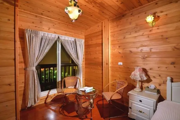 Romantic Tek Büyük Yataklı Oda