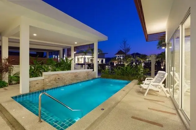2 Bedrooms Garden Pool Villa