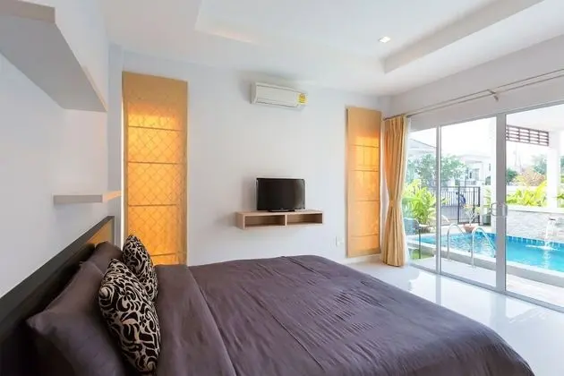 2 Bedrooms Garden Pool Villa