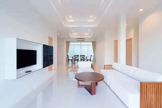 3 Bedrooms Garden Pool Villa