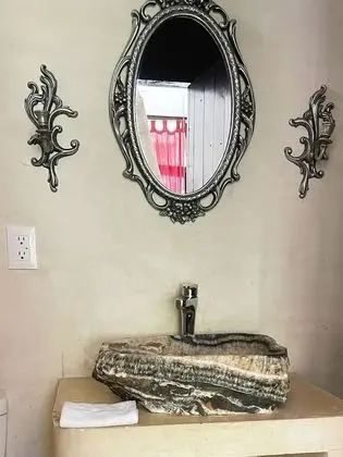 Deluxe Oda