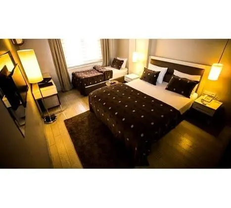 Triple, Şehir Manzaralı