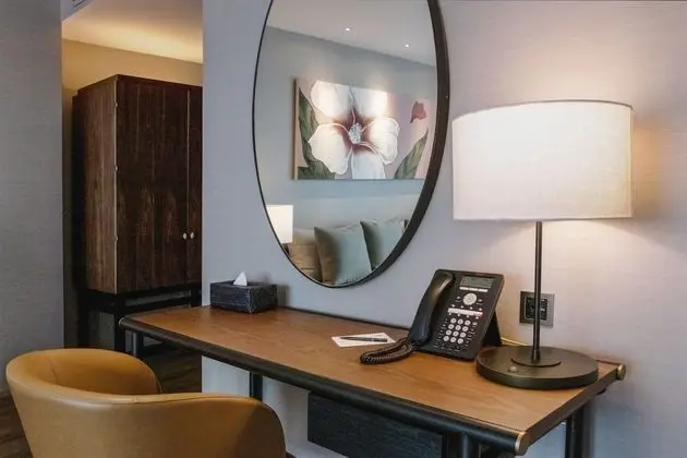Roselle Suite, 1 Bedroom Corner Suite