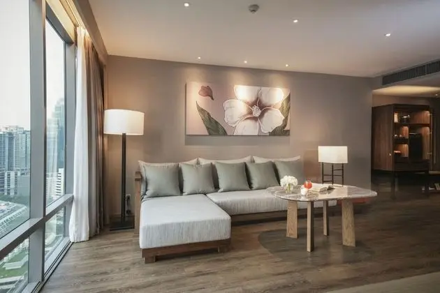 Roselle Suite, 1 Bedroom Corner Suite