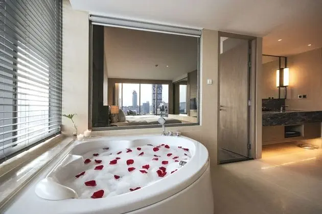 Roselle Suite, 1 Bedroom Corner Suite