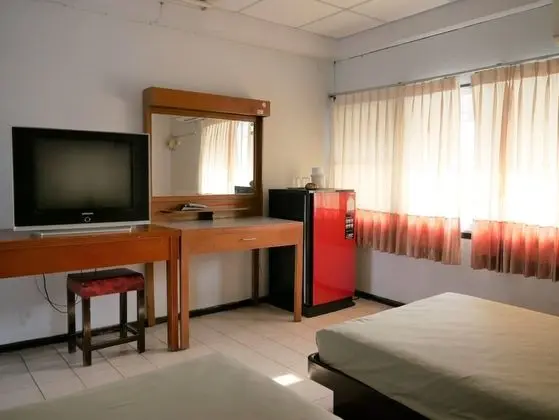 Twin Room with Air-Conditioner