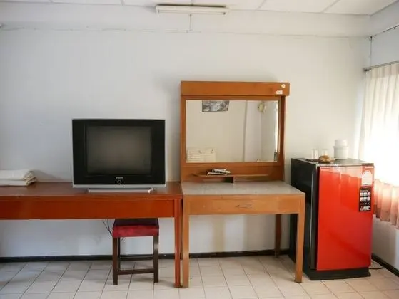 Twin Room with Air-Conditioner