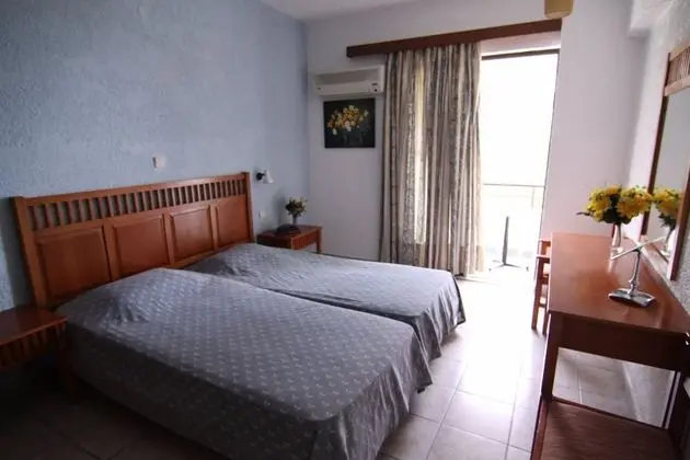 Tek Büyük veya İki Ayrı Yataklı Oda
