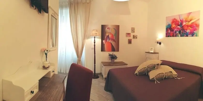 Standard Tek Büyük veya İki Ayrı Yataklı Oda, Banyolu/Duşlu
