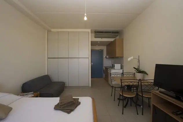 Stüdyo (Apartment)