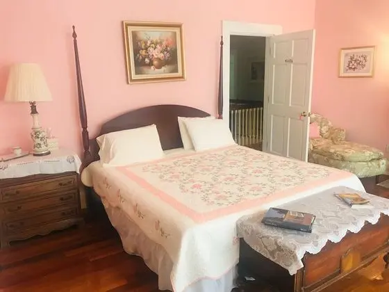 Oda, Özel Banyo (Grandma Sallie Mae)