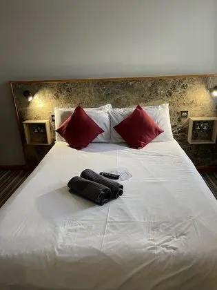 Standard Tek Büyük Yataklı Oda