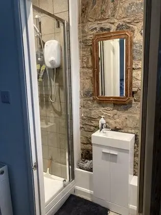 Tek Büyük Yataklı Oda, Banyolu/Duşlu (Lily Suite)