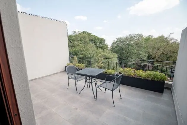 Luxury Suite, Jacuzzi, City View
