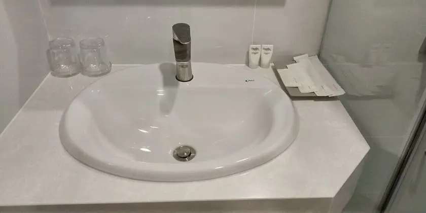 Basic Tek Büyük Yataklı Oda