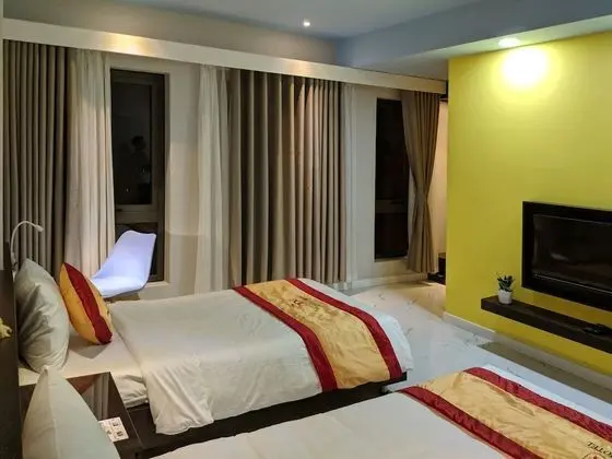 Deluxe Üç Kişilik Oda, Şehir Manzaralı