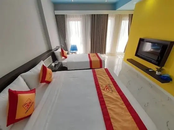 Deluxe Üç Kişilik Oda, Şehir Manzaralı