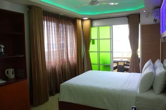 Comfort Tek Büyük Yataklı Oda, Sigara İçilebilir, Şehir Manzaralı
