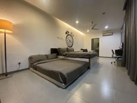 City Villa, 5 Yatak Odası (9 Queen and 3 Single Beds)