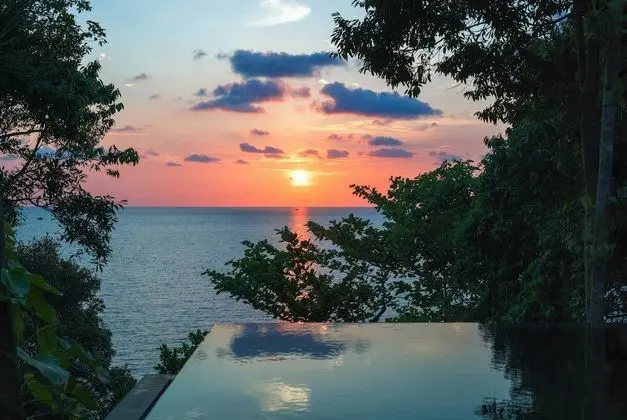 Villa (Ocean Pool)