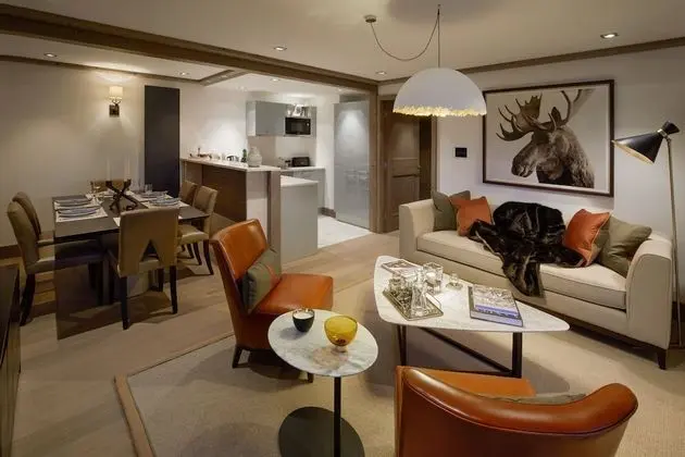 Three-Bedroom Prestige Family Apartment