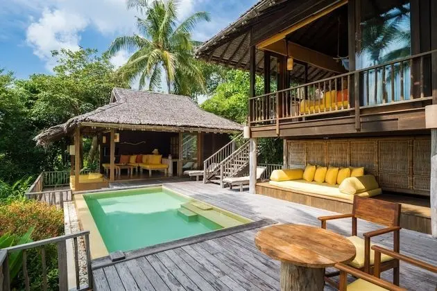 Beachfront Pool Villa